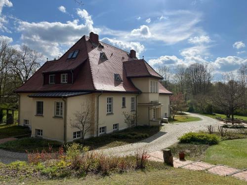 Krakow am See Apartamento | Ferienwohnung in herrschaftlicher Villa