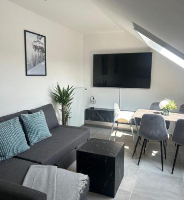 Kuestelberg Apartamento | Ferienwohnung Juli