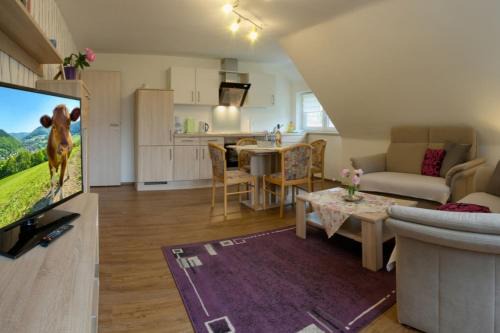 Untermunstertal Apartamento | Ferienwohnung Köpfleblick im Haus Bergblick