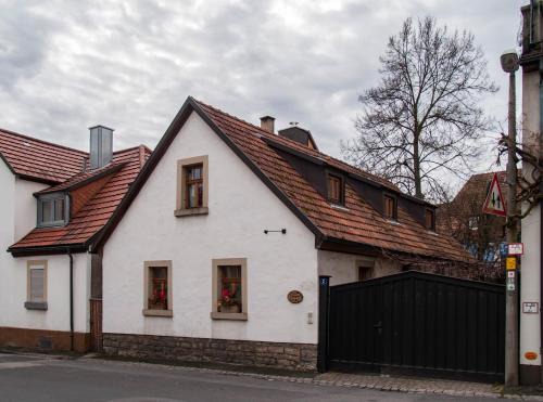 Schonungen Apartamento | Ferienwohnung Kleine Akademie