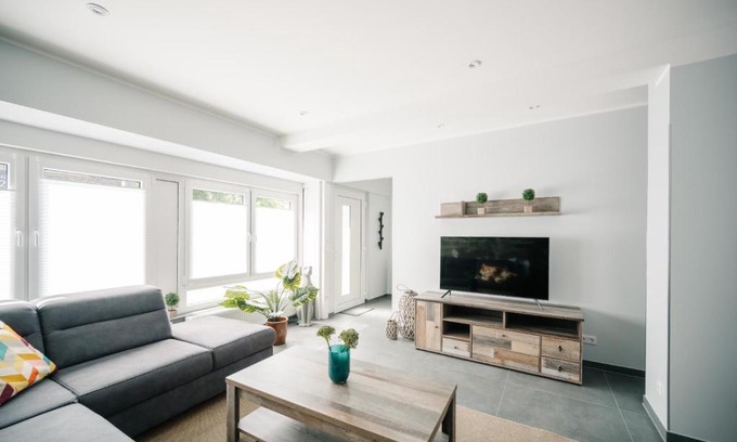 Niederkruechten Apartamento | Ferienwohnung Lindbruchblick