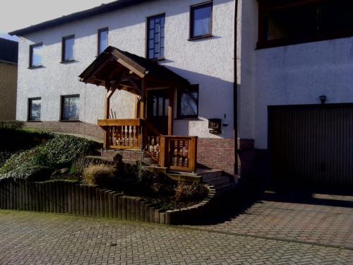 Brohltal Apartamento | Ferienwohnung Michelt