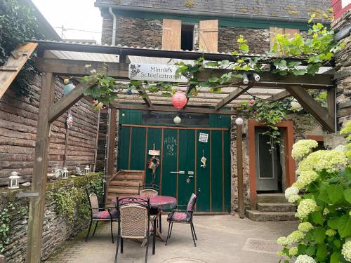 Brauneberg Apartamento | Ferienwohnung Minnies-Schiefertraum