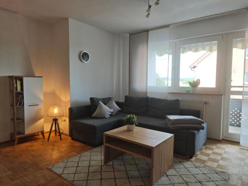 Hirschaid Apartamento | Ferienwohnung mit Kanalblick