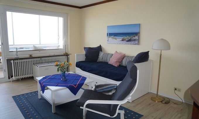 Sahlenburg Apartamento | Ferienwohnung mit Maritimer Ausstattung, Seeblick und Schwimmbad - Haus Seehund