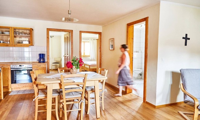 Waldkirchen Apartamento | Apartamento con vistas panorámicas en un entorno histórico.