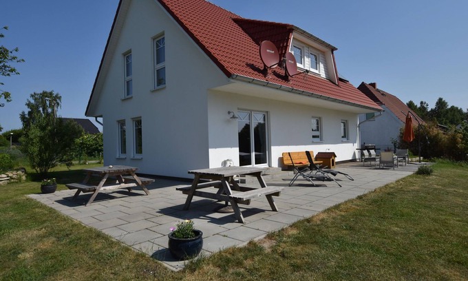 Hornstorf Casa | Ferienwohnung mit Trampolin en Hornstorf