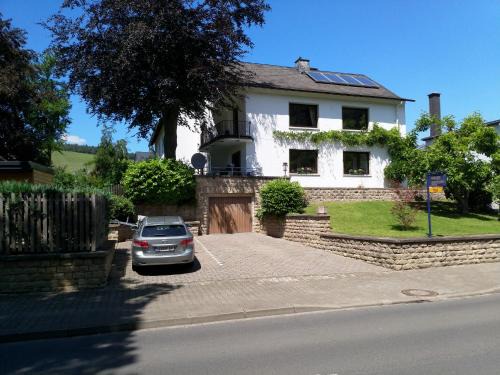 Historic Downtown Apartamento | Ferienwohnung Moselblick Bernkastel-Kues