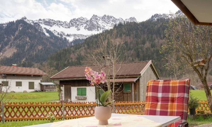 Hinterstein Apartamento | Ferienwohnung Rauhorn mit Terrasse - Haus Angelika