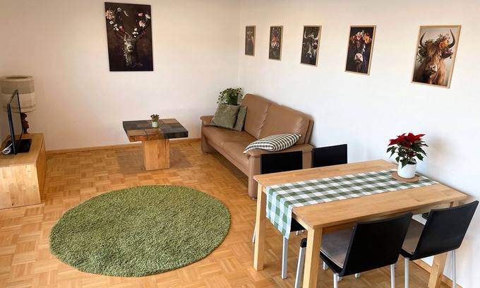 Otlingen Apartamento | 'Ferienwohnung Schwarzwaldblick' con vistas a la montaña, terraza privada y jardín