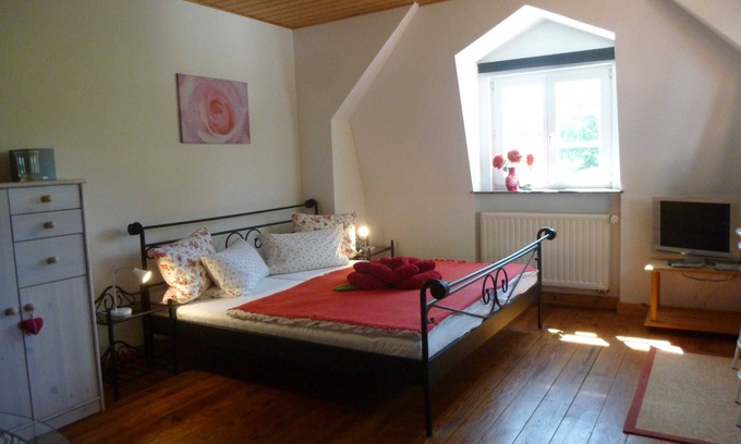 Garz/Rugen Casa | Ferienwohnung Schloss-bibliothek - Herrenhaus Poppelvitz