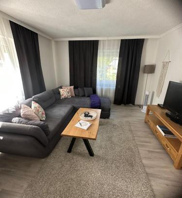 Hilpertsau Apartamento | Ferienwohnung Schwarzwälder Tulpe
