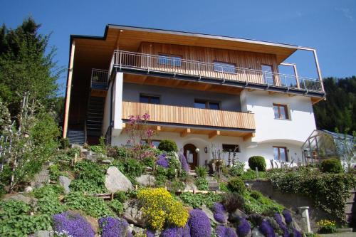 Mieders Apartamento | Ferienwohnung Serlesblick