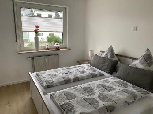 Bad Oeynhausen Apartamento | Ferienwohnung Sieben, Zentral gelegene mit Tiefgaragenstellplatz