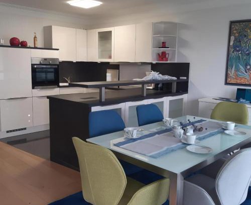 Untermunstertal Apartamento | Ferienwohnung Sterzl mit Terrasse im Münstertal