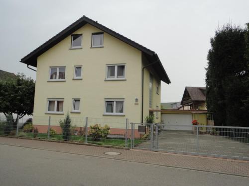 Pfaffenweiler Apartamento | Ferienwohnung Toska
