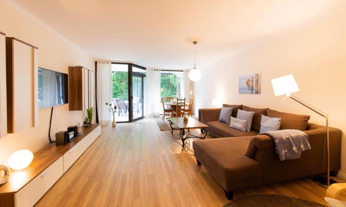 Alt-Travemunde/Ronnau Apartamento | Ferienwohnung Villa Miramare