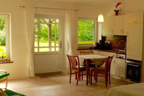 Suderhoft Apartamento | Ferienwohnung Vogelsang