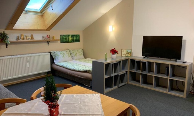 Rappele Apartamento | Ferienwohnung Waldbaden im Haus Falkenberg