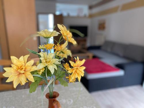 Alkersleben Apartamento | Ferienwohnung Weißkopf