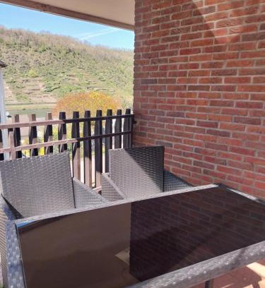 Oberfell Apartamento | Ferienwohnung Weinberg mit tollem Moselblick