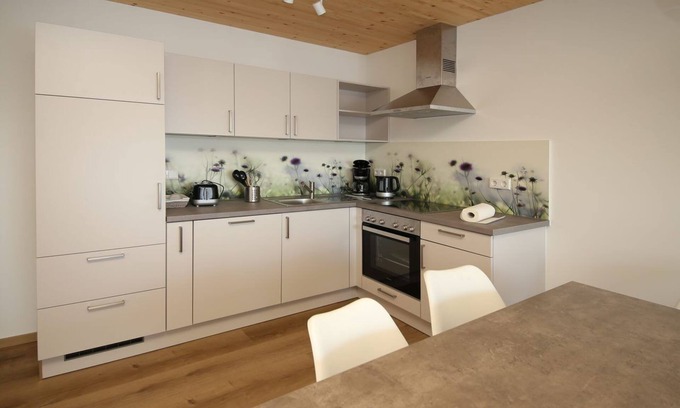 Beilngries Casa | Ferienwohnung Wiesenblume UR