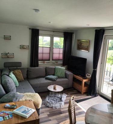 Scheggerott Apartamento | Ferienwohnung Wiesenblick
