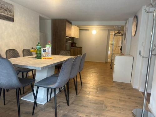 Wimmis Apartamento | Ferienwohnung Winterzeit UG - Interlaken Thun Spiez Kandersteg