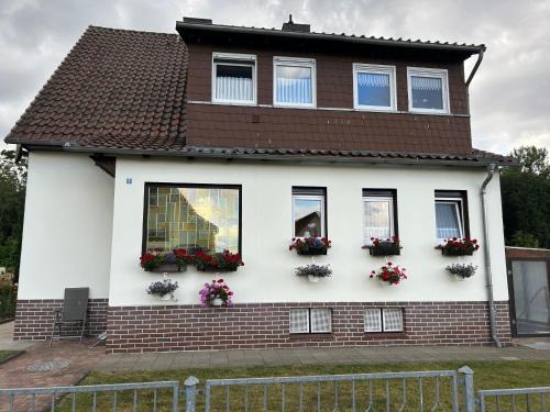 Winzlar Apartamento | Ferienwohnung Winzenburg Naturnah und ruhig gelegene Ferienwohnung nah am Steinhuder Meer und Dino Park Münchehagen
