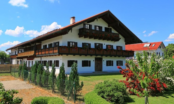 Stephanskirchen Apartamento | Ferienwohnungen am Simssee, Gutshof Alpenblick