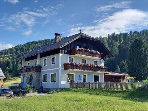 Thomatal Apartamento | Ferienwohnungen Almsonne