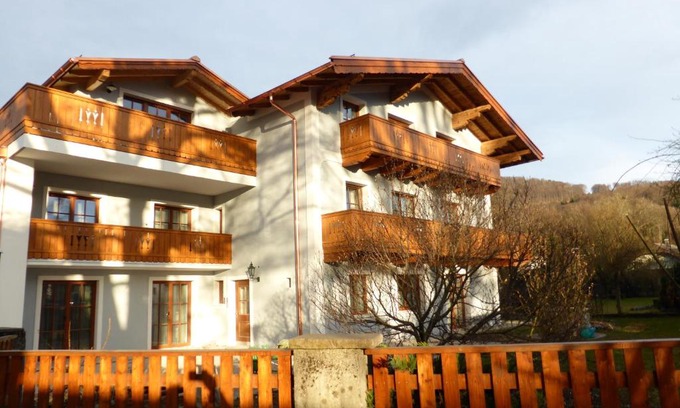 Aigen Apartamento | Ferienwohnungen Doktorwirt