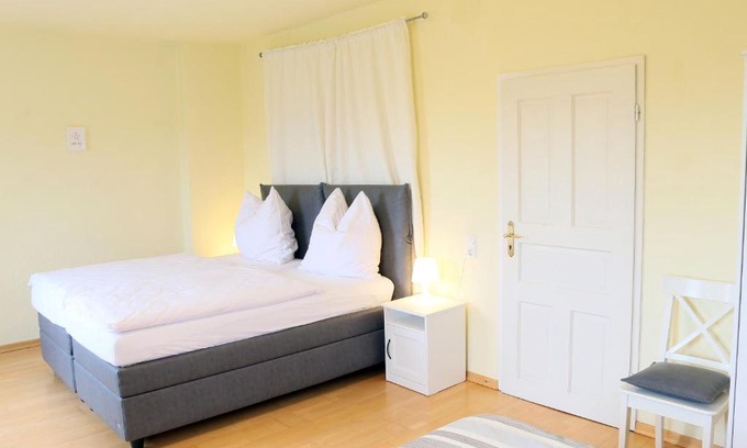Breite Apartamento | Ferienwohnungen Domblick-Herkenrath