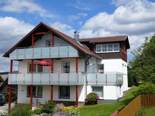 Bischofsgruen Apartamento | Ferienwohnungen Schallerhof