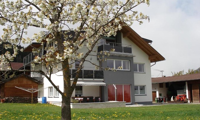 Oberperfuss Apartamento | Ferienwohnungen Simon - Hauserhof