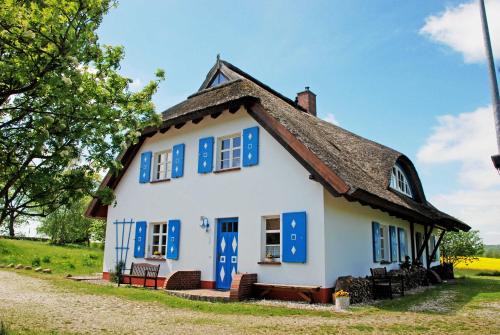 Sellin Casa | Ferienwohnungen unterm Reetdach