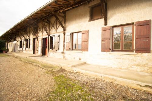 Saint-Etienne-du-Bois Casa | Ferme Bressane - 4 chambres