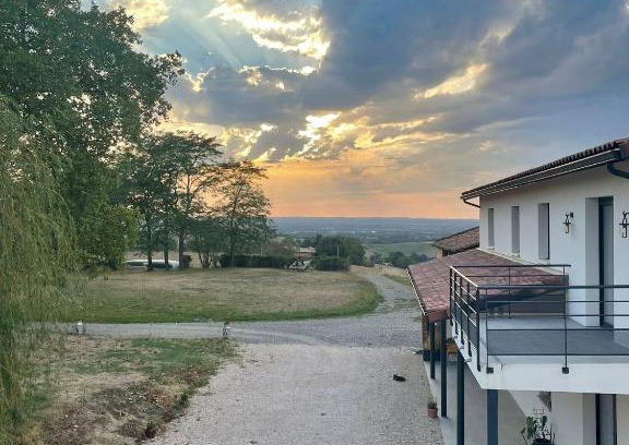 Marquefave Apartamento | Ferme Hôtel Boulage