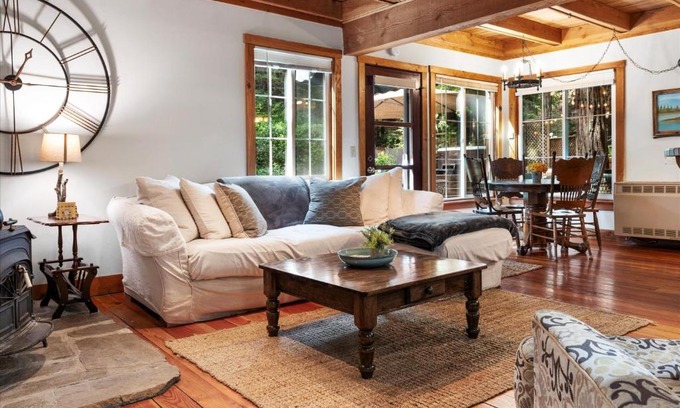 Guerneville Casa | Fern Woods - Hot Tub Redwoods Dog Friendly