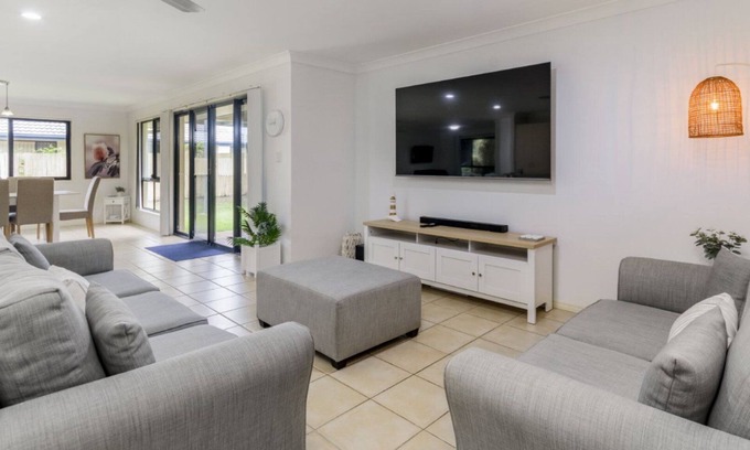 Banksia Beach Casa | Fernando's Beach Hideaway