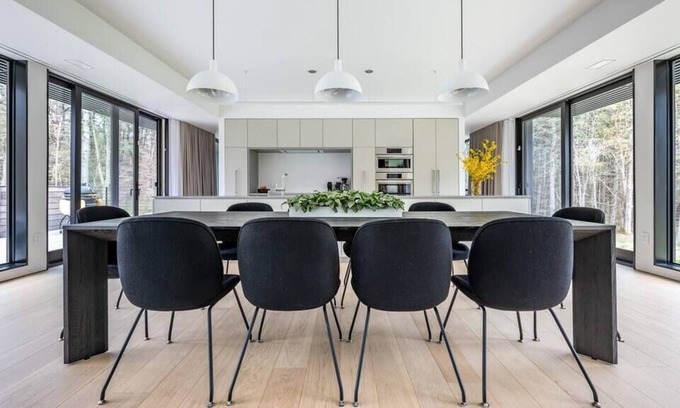 North Egremont Casa | Fernbrook: gorgeous modern luxury in the forest