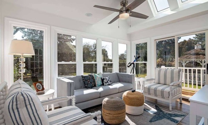Easton Casa | 10% off your stay in June, book today!