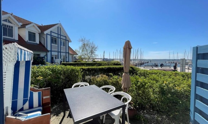 Alt Gaarz Apartamento | Fewo 33 "ferienwohnung am Reriker Yachthafen mit Salzhaffblick"