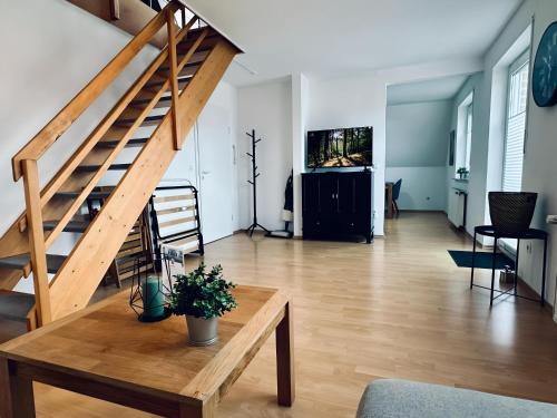 Rheine Apartamento | FeWo Am Waldhügelsee - mit Balkon
