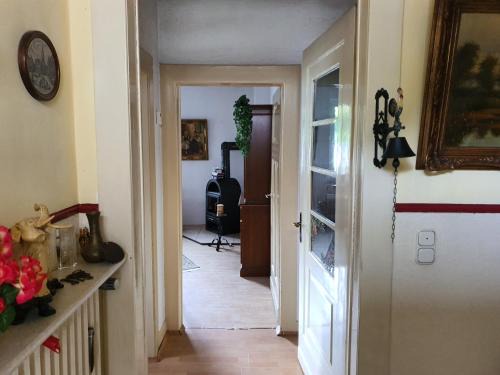 Solingen Apartamento | FeWo MaJo - Rustikal & entspannt Perfekt für Arbeit oder Auszeit