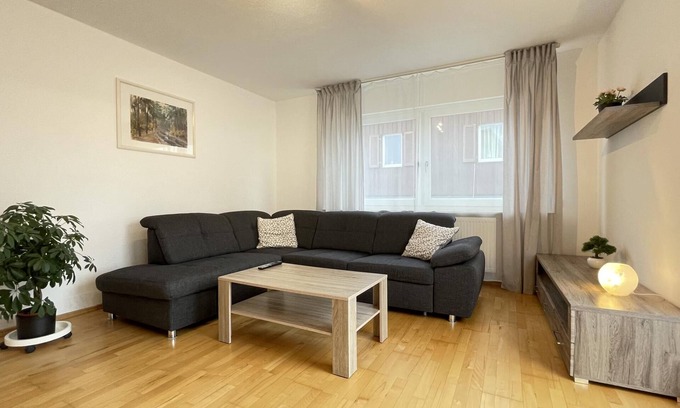 Reutlingen Apartamento | Fewo Reutlingen Heinestrasse
