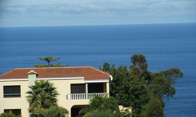 Santa Úrsula Apartamento | Fewo Vistamar mit Meerblick, Pool, grosser Terrasse und Garten, Grill, Parkplatz und WLAN gratis