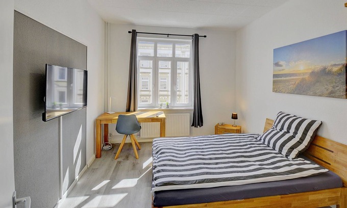 Nordstadt Apartamento | fewo1846 - Schiefe Stube / Cheap craftsman apartment with 3 bedrooms