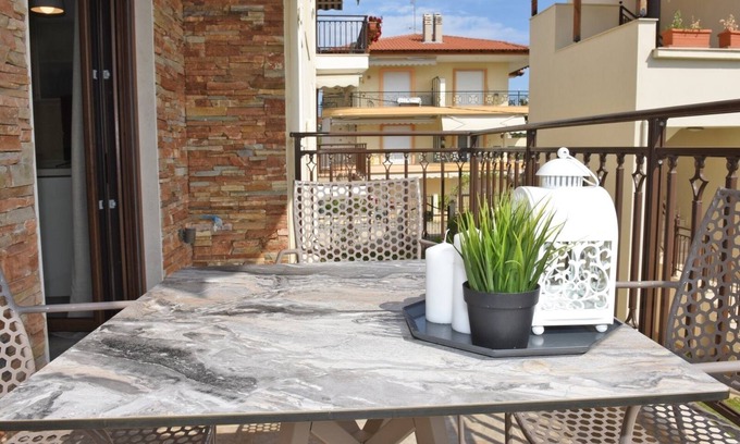 Paralia Dionysiou Apartamento | Fibes Luxury Living 3 by RentalsPro
