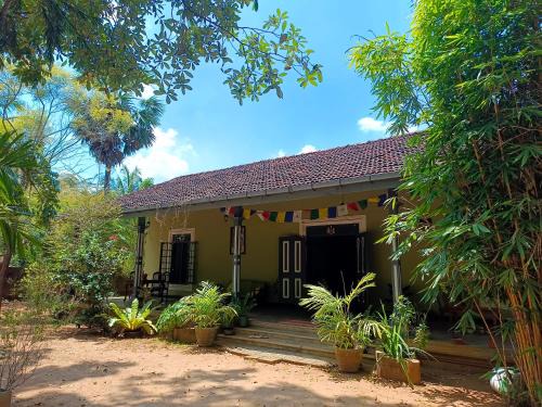 Habarana Casa | Ficus Peace Villa by Mamisa Café